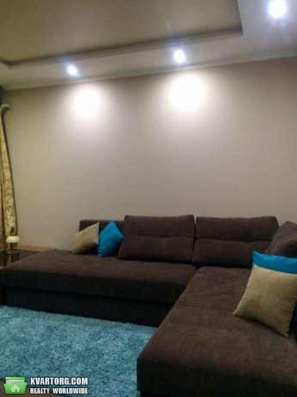 Rent out 2-room apartment. Киев,  Вильямса — photo 2