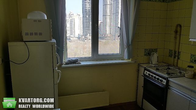 Sell 3-room apartment. Киев,  Ватутина — photo 5
