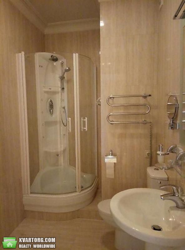 Rent out 3-room apartment. Киев,  Ковпака — photo 8