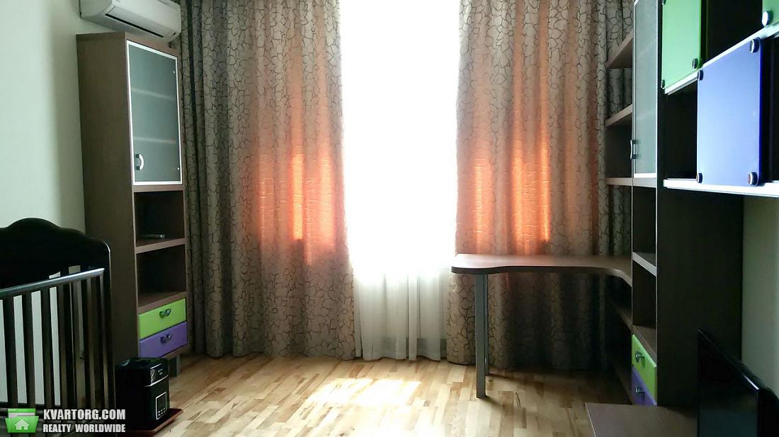 Rent out 4-room apartment. Киев,  Старонаводницкая — photo 7