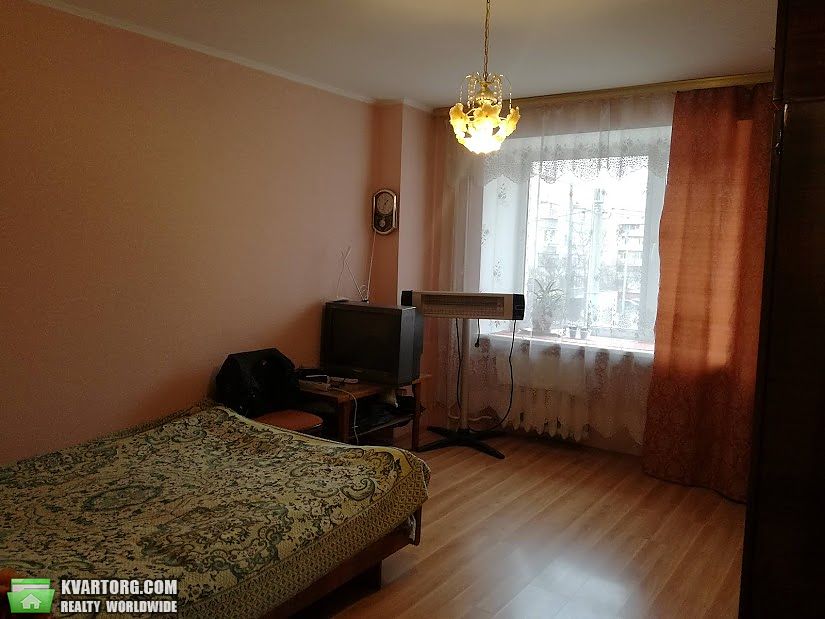 Sell 2-room apartment. Киев,  Школьная — photo 3