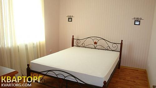 Rent out 2-room apartment. Киев,  Чавдар — photo 4