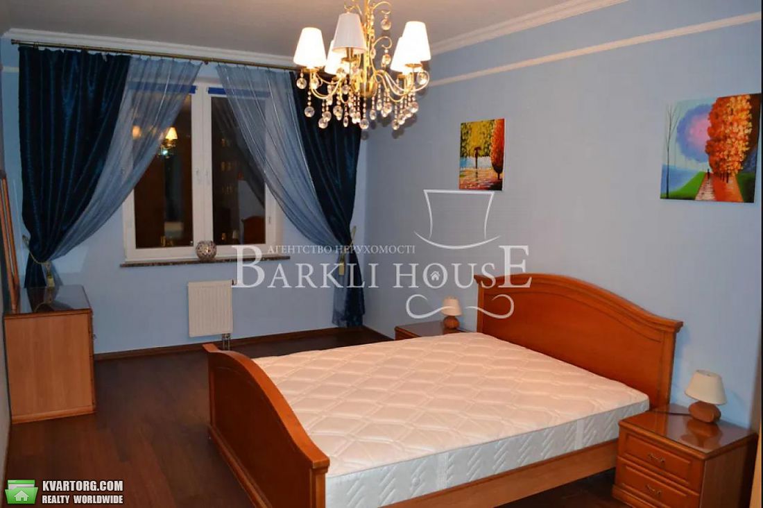 Rent out 3-room apartment. Киев,  Полтавская — photo 9