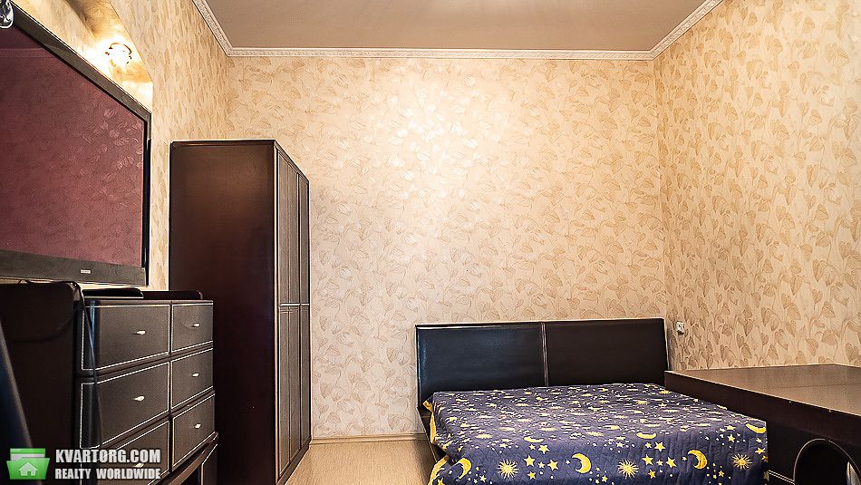 Rent out 2-room apartment. Киев,  Большая Васильковская — photo 1
