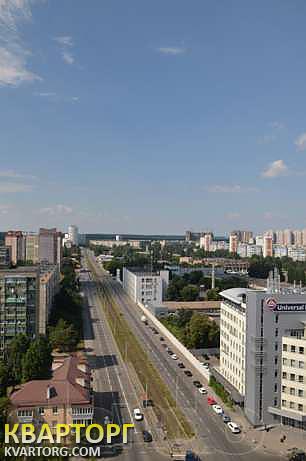 Sell 2-room apartment. Киев,  Автозаводская — photo 1