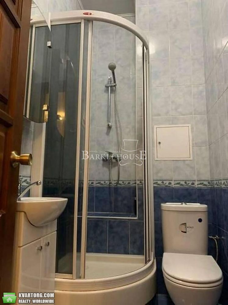 Rent out 3-room apartment. Киев,  Жилянская — photo 8