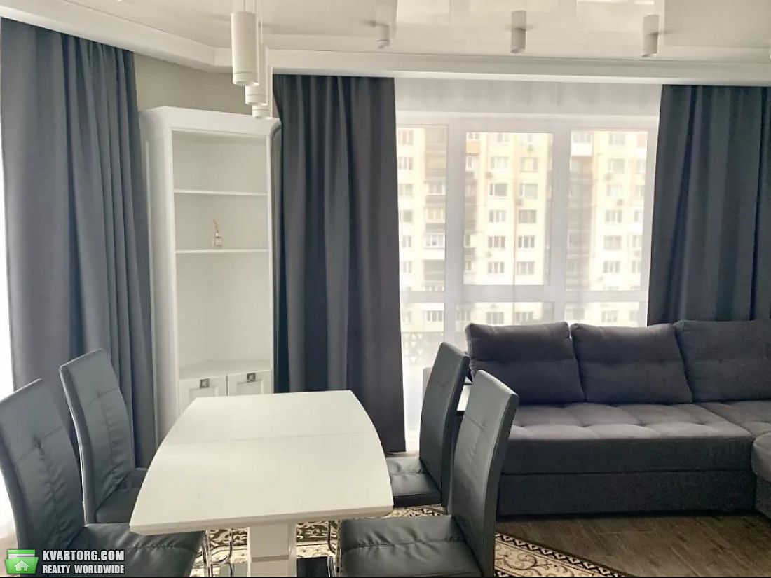 Rent out 3-room apartment. Киев,  Липковского — photo 1