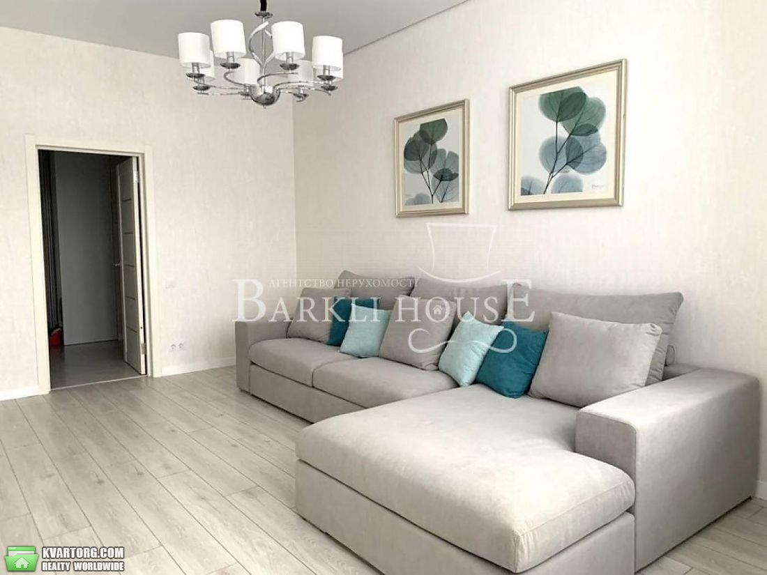 Rent out 3-room apartment. Киев, Никольско Слободская — photo 1