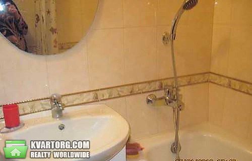 Rent out 2-room apartment. Киев,  Героев Днепра — photo 3