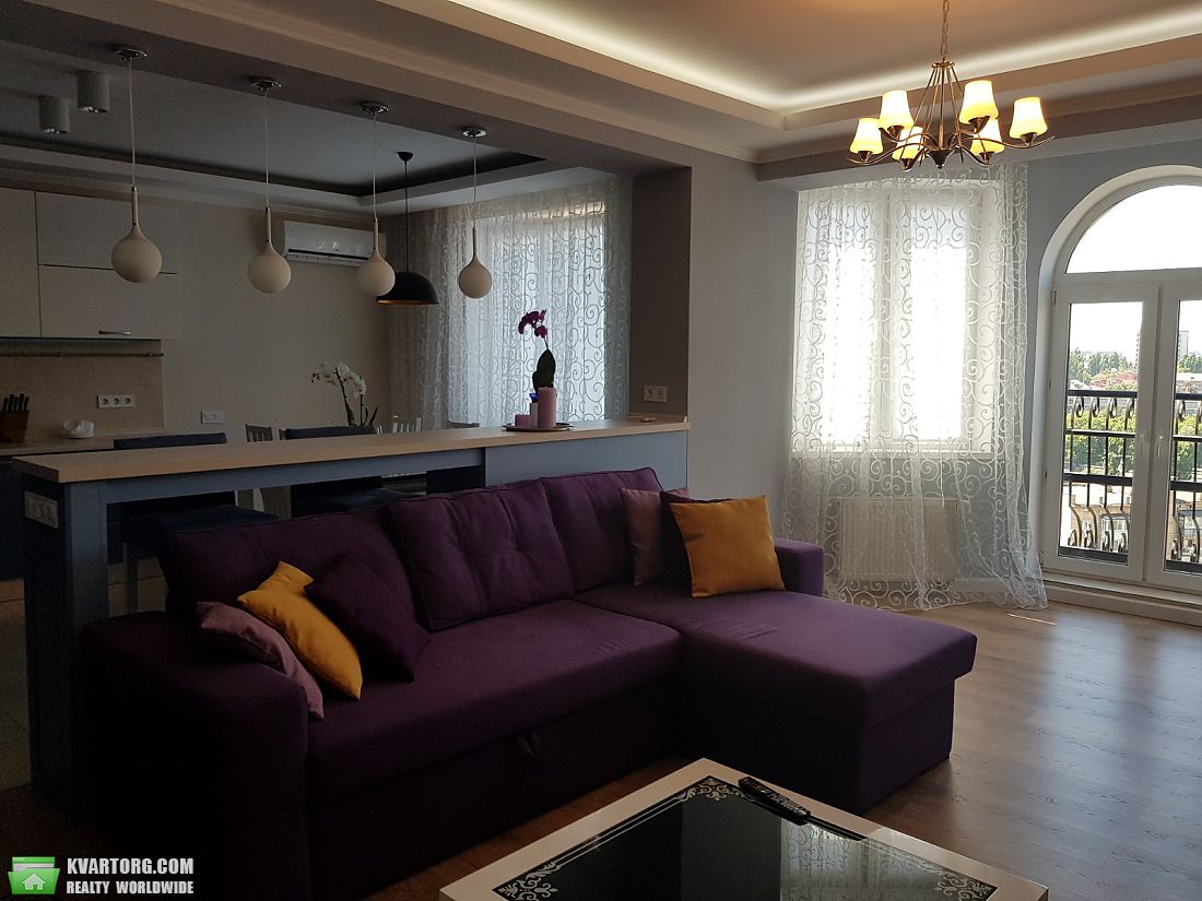 Rent out 2-room apartment. Киев,  Полтавская — photo 2