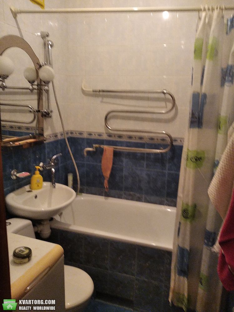 Rent out 2-room apartment. Киев,  Грекова — photo 7