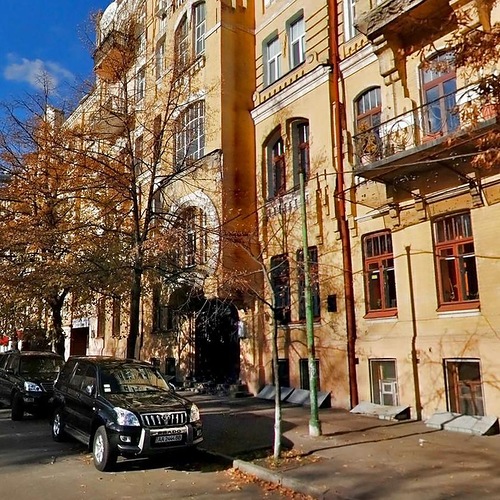 Rent out office. Киев, Яр. Вал — photo 1
