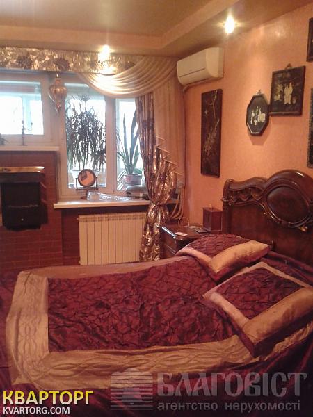 Sell 2-room apartment. Киев, Верхний Вал — photo 1