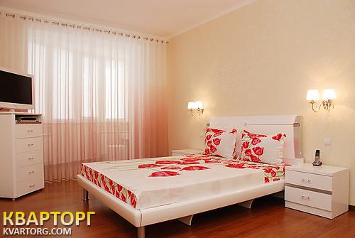 Rent out 3-room apartment. Харьков, Военная — photo 1