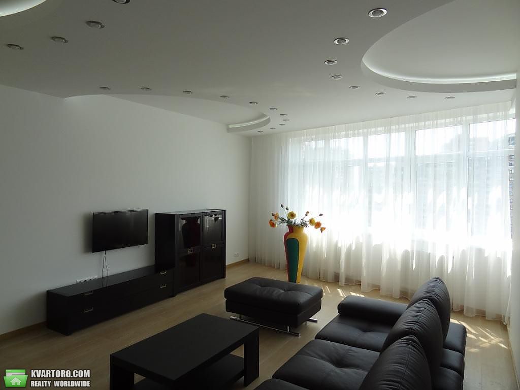 Rent out 4-room apartment. Киев,  Старонаводницкая — photo 1