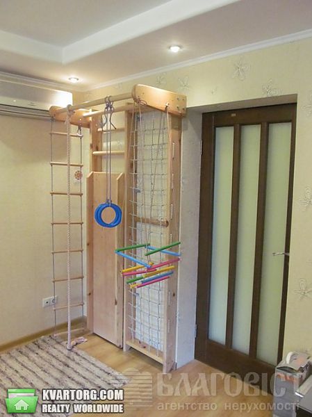 Sell 2-room apartment. Киев, Богомольца — photo 3