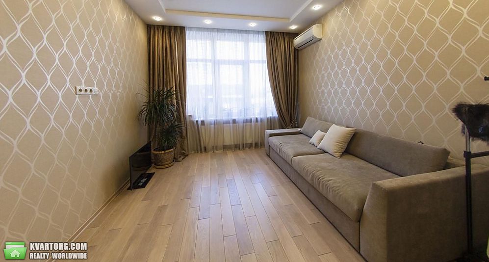 Sell 2-room apartment. Киев, Драгомирова — photo 1