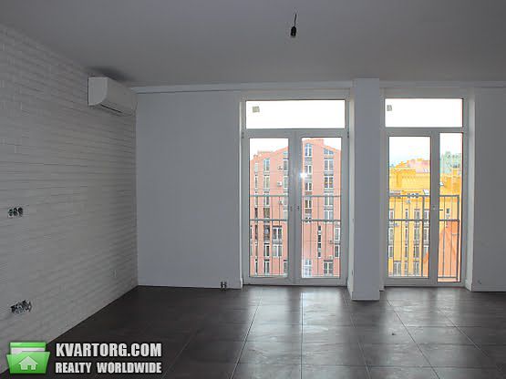Sell 4-room apartment. Киев, регенераторная — photo 1