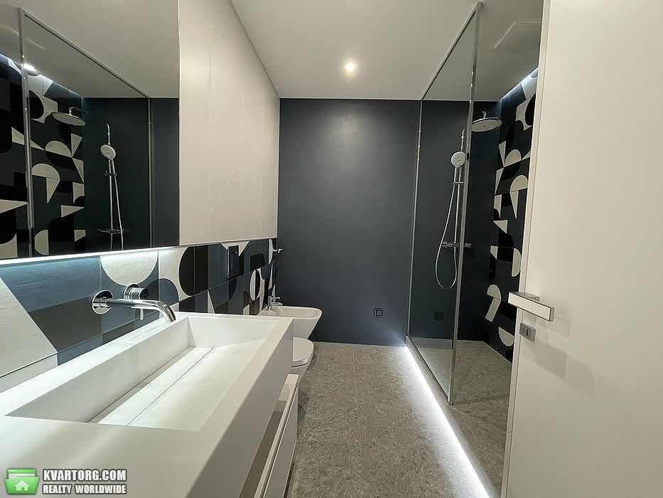 Rent out 2-room apartment. Киев,  Златоустовская — photo 10