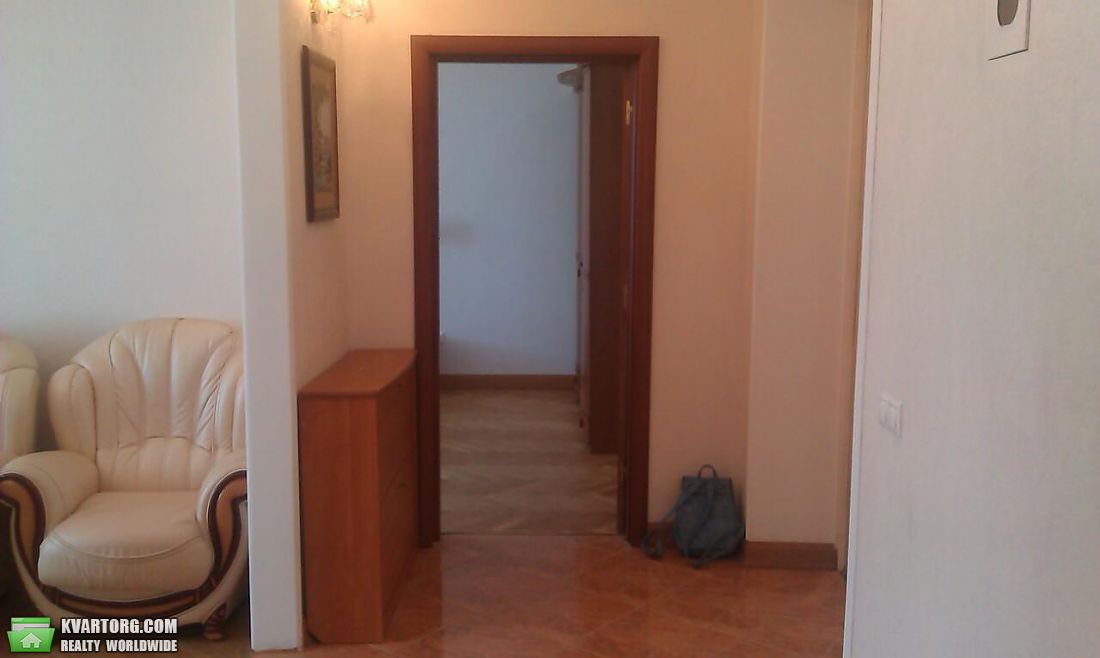 Rent out 3-room apartment. Киев,  Круглоуниверситетская — photo 2