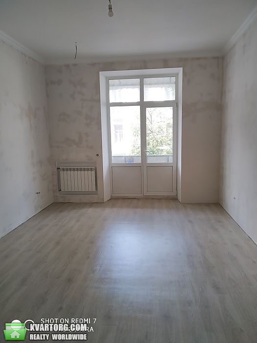 Sell 2-room apartment. Киев,  Братская — photo 3