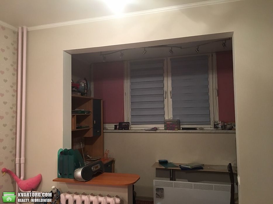 Sell 3-room apartment. Киев,  Урловская — photo 8