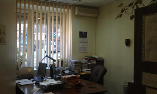 Rent out office. Киев, Первомайского Леонида 5 — photo 1