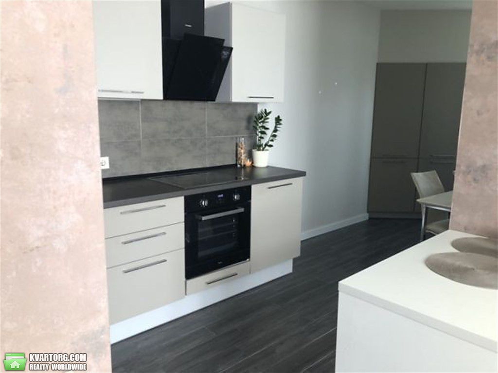 Rent out 3-room apartment. Киев, Краснопольская — photo 2