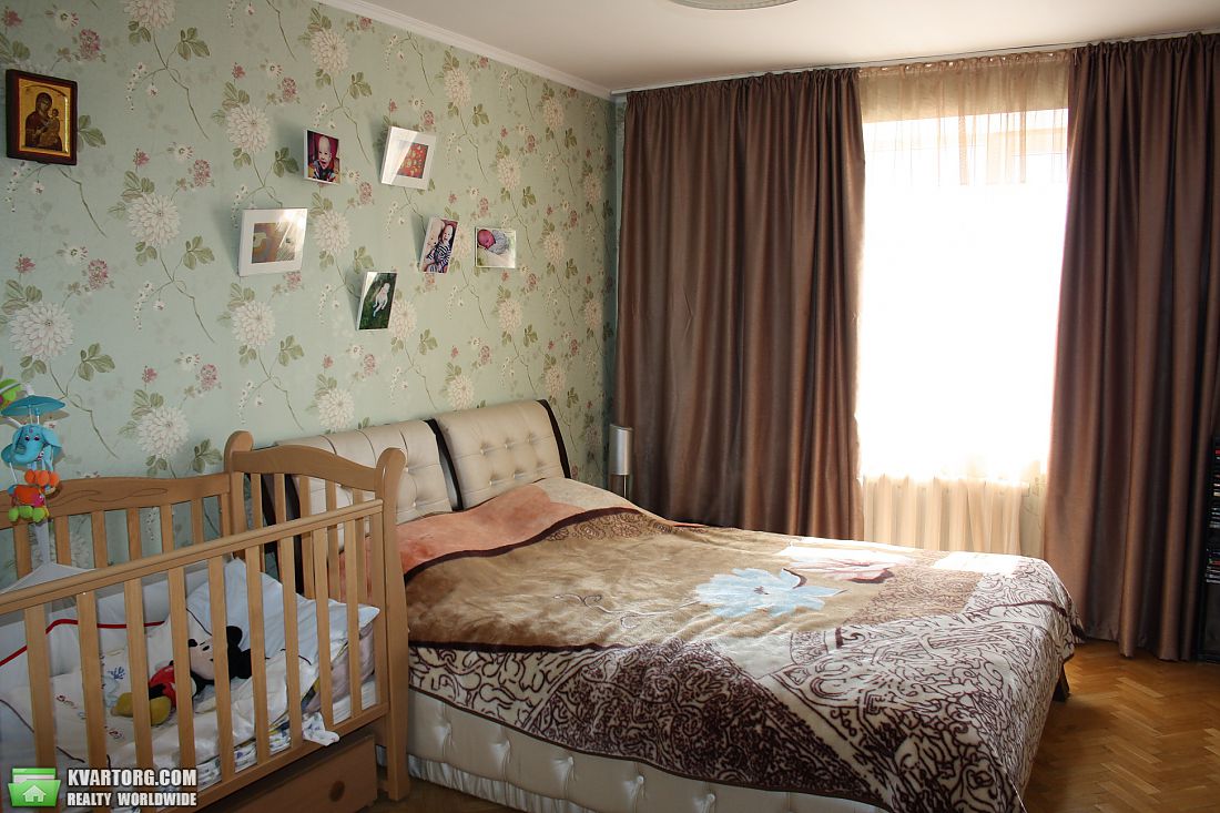 Sell 3-room apartment. Киев,  Радужная — photo 2