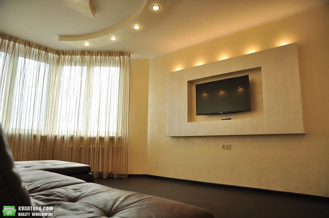 Rent out 2-room apartment. Киев,  Пчелки — photo 2
