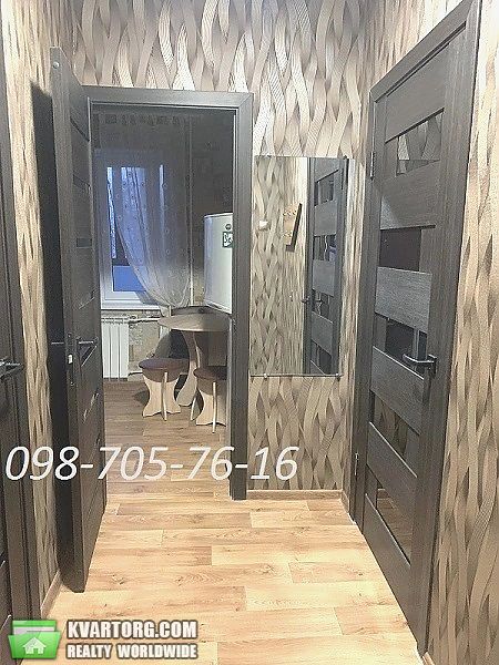 Rent out 1-room apartment. Киев, Печерский спуск — photo 1