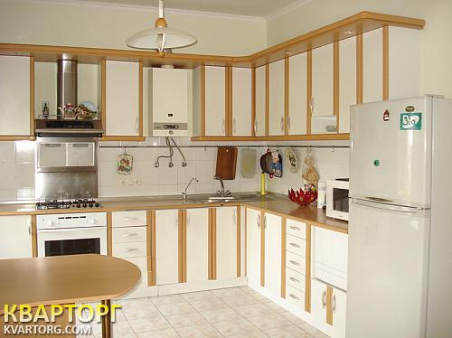 Rent out 2-room apartment. Киев, Владимирская — photo 1