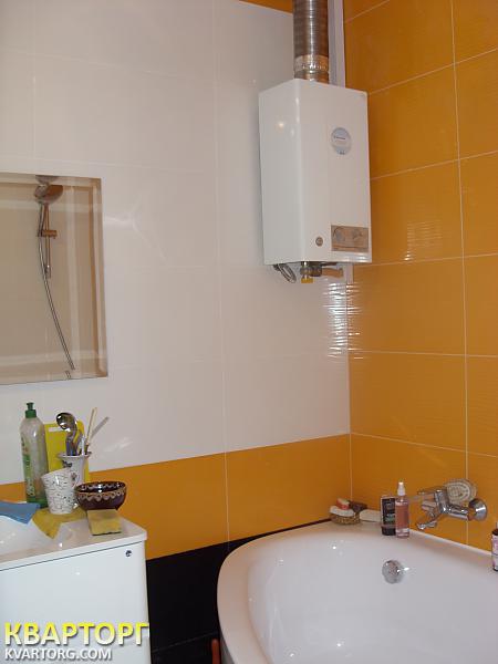 Sell 2-room apartment. Киев,  40-летия Октября просп — photo 1