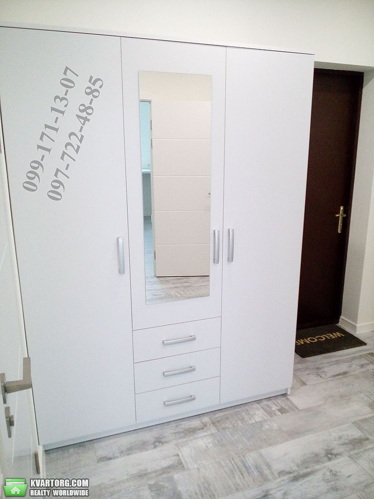 Rent out 3-room apartment. Киев,  Андрющенко — photo 4