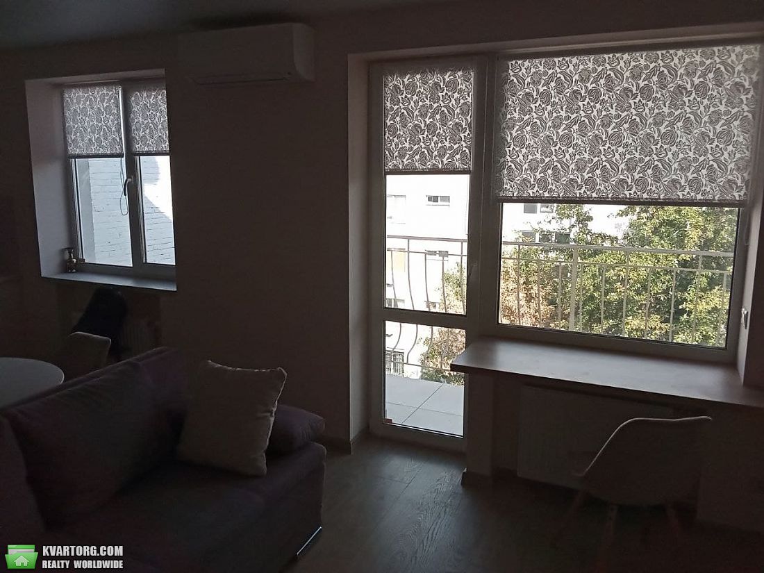 Rent out 1-room apartment. Киев,  Мазепы — photo 10