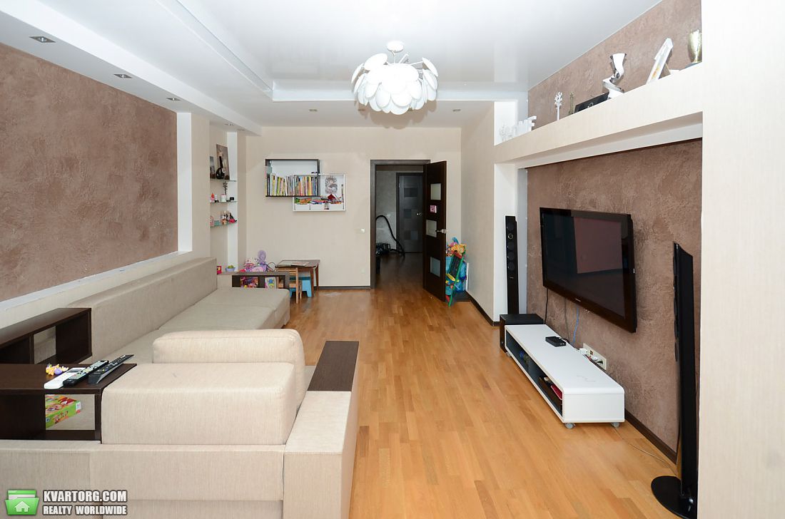 Rent out 2-room apartment. Киев, Голосеевская — photo 8