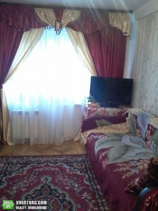 Sell 2-room apartment. Киев,  Пражская — photo 1