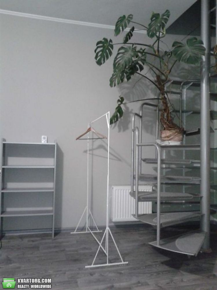 Sell 1-room apartment. Киев, Западынская — photo 2