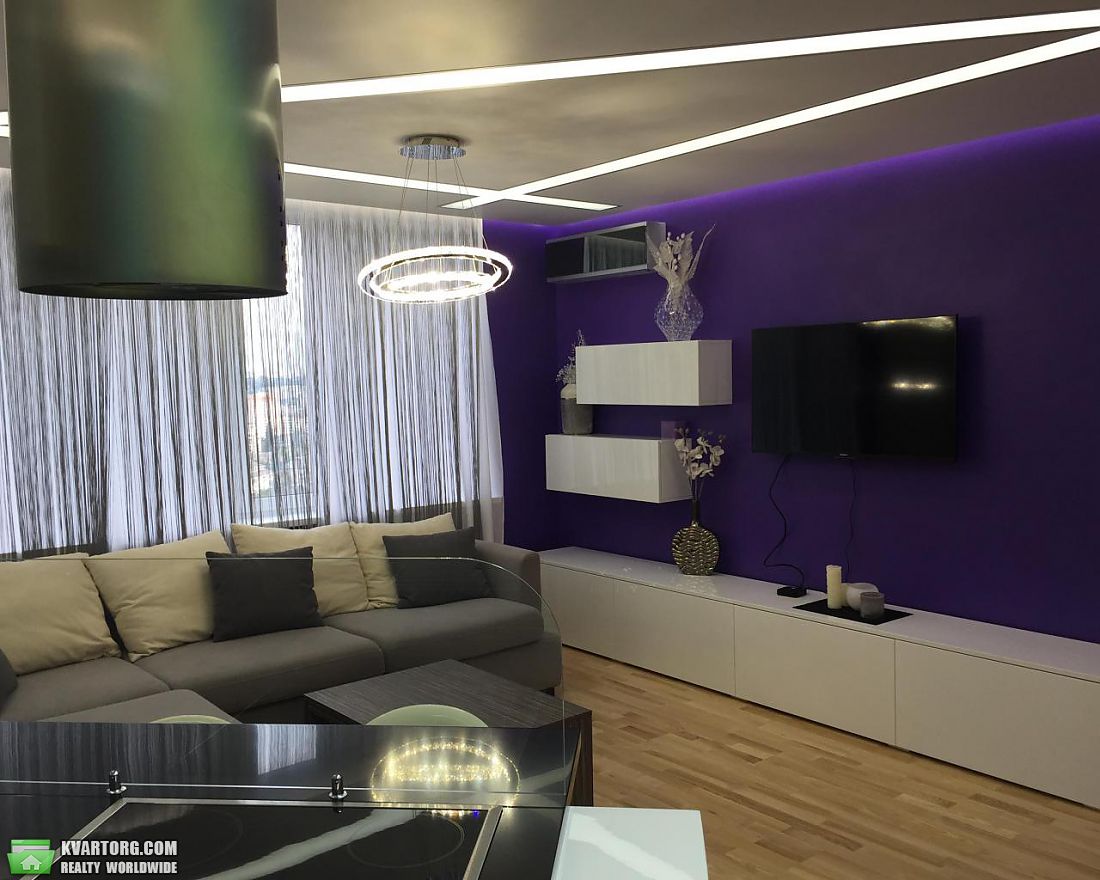 Rent out 2-room apartment. Киев,  Вышгородская — photo 1