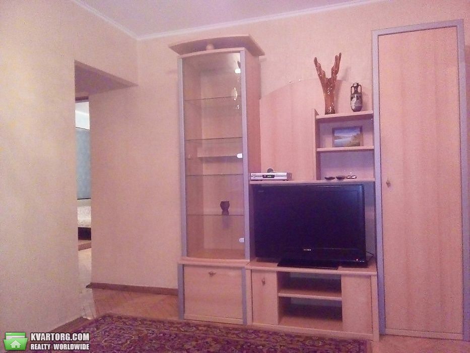 Rent out 2-room apartment. Киев,  Леси Украинки бул — photo 4