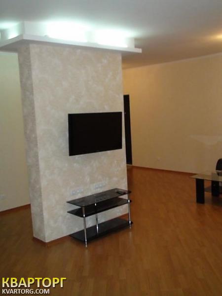 Rent out 2-room apartment. Киев,  Лайоша Гавро — photo 5