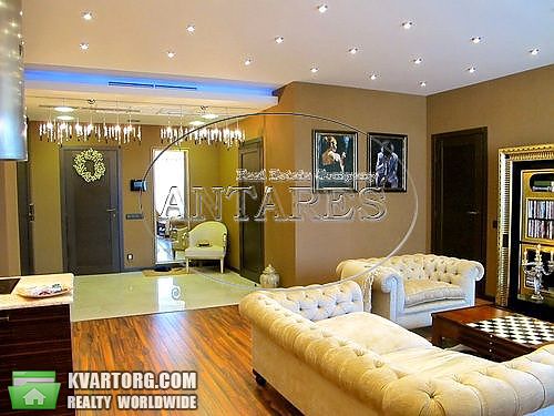 Rent out 2-room apartment. Киев, Жилянская — photo 3