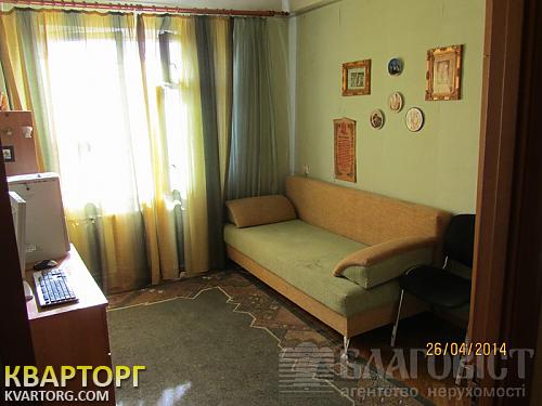 Sell 3-room apartment. Киев,  Ромена Роллана бул — photo 3