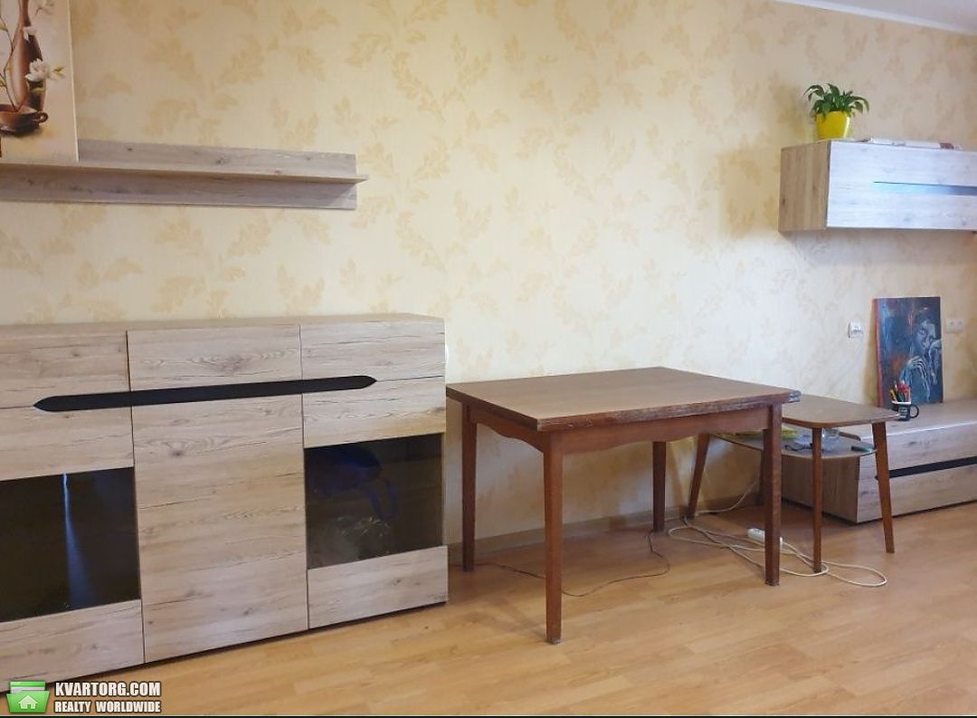 Rent out 3-room apartment. Киев,  Победы пр — photo 1
