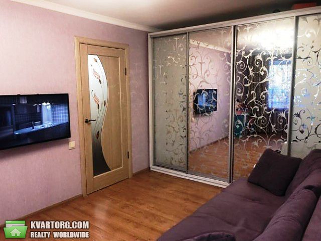 Sell 2-room apartment. Киев,  Еленовская — photo 1