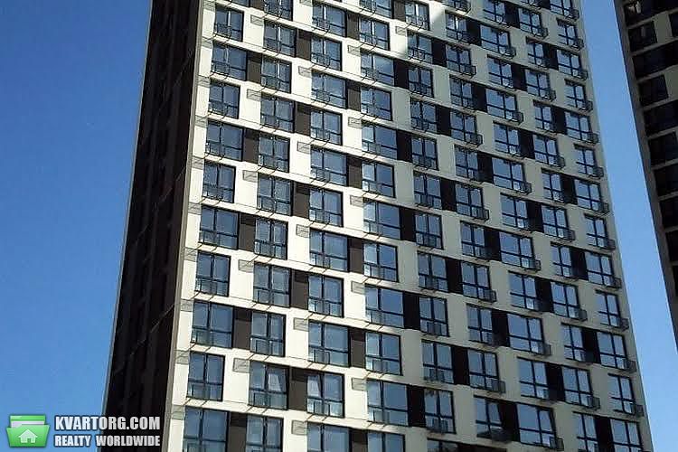 Sell 3-room apartment. Киев,  Бажана — photo 1