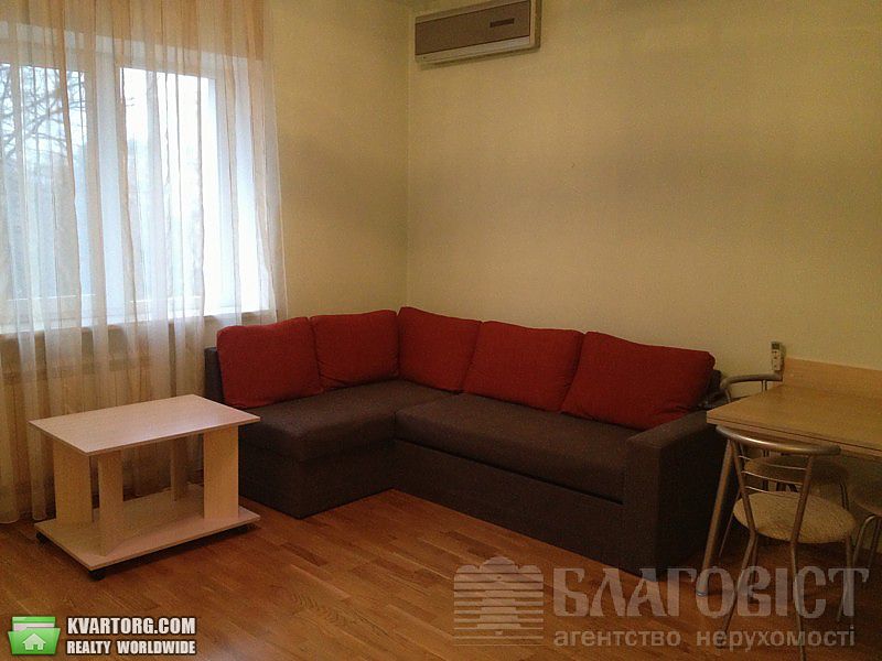 Sell 2-room apartment. Киев,  Богдана Хмельницкого — photo 1