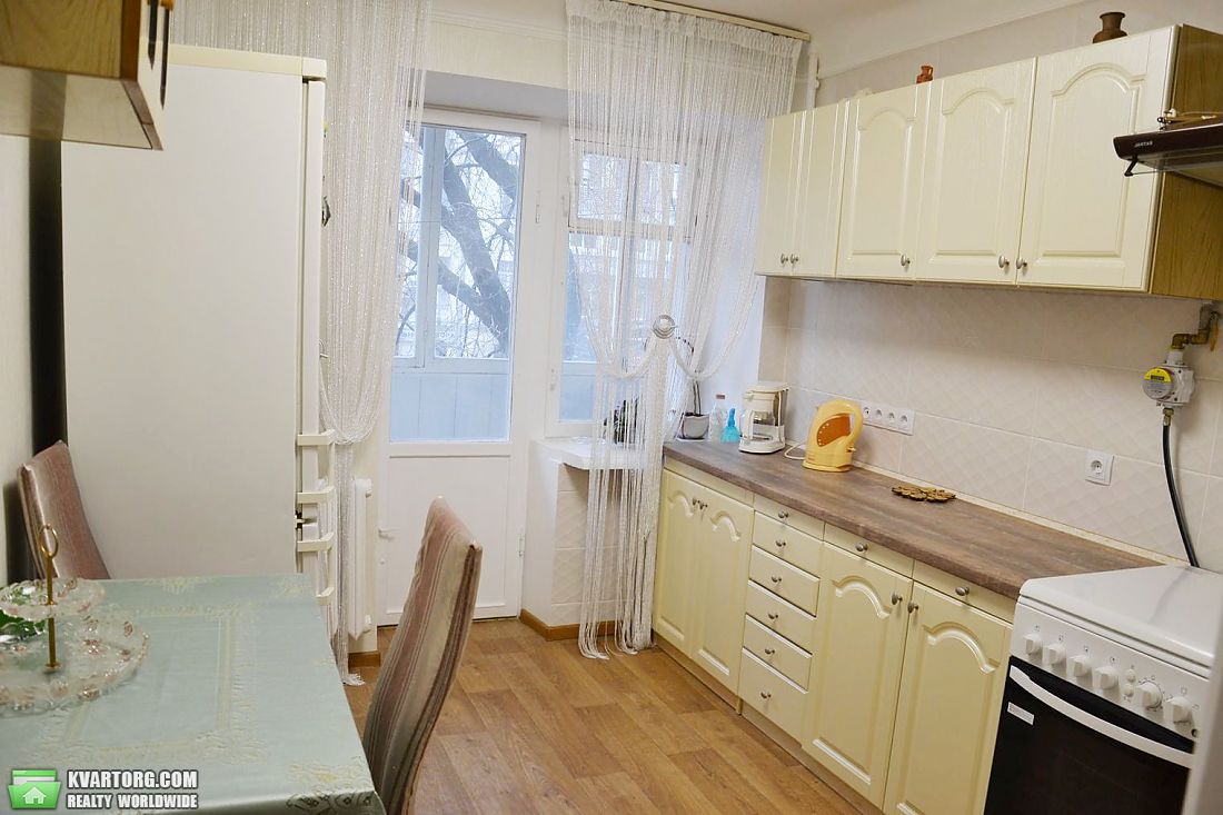 Rent out 2-room apartment. Киев,  Предславинская — photo 5