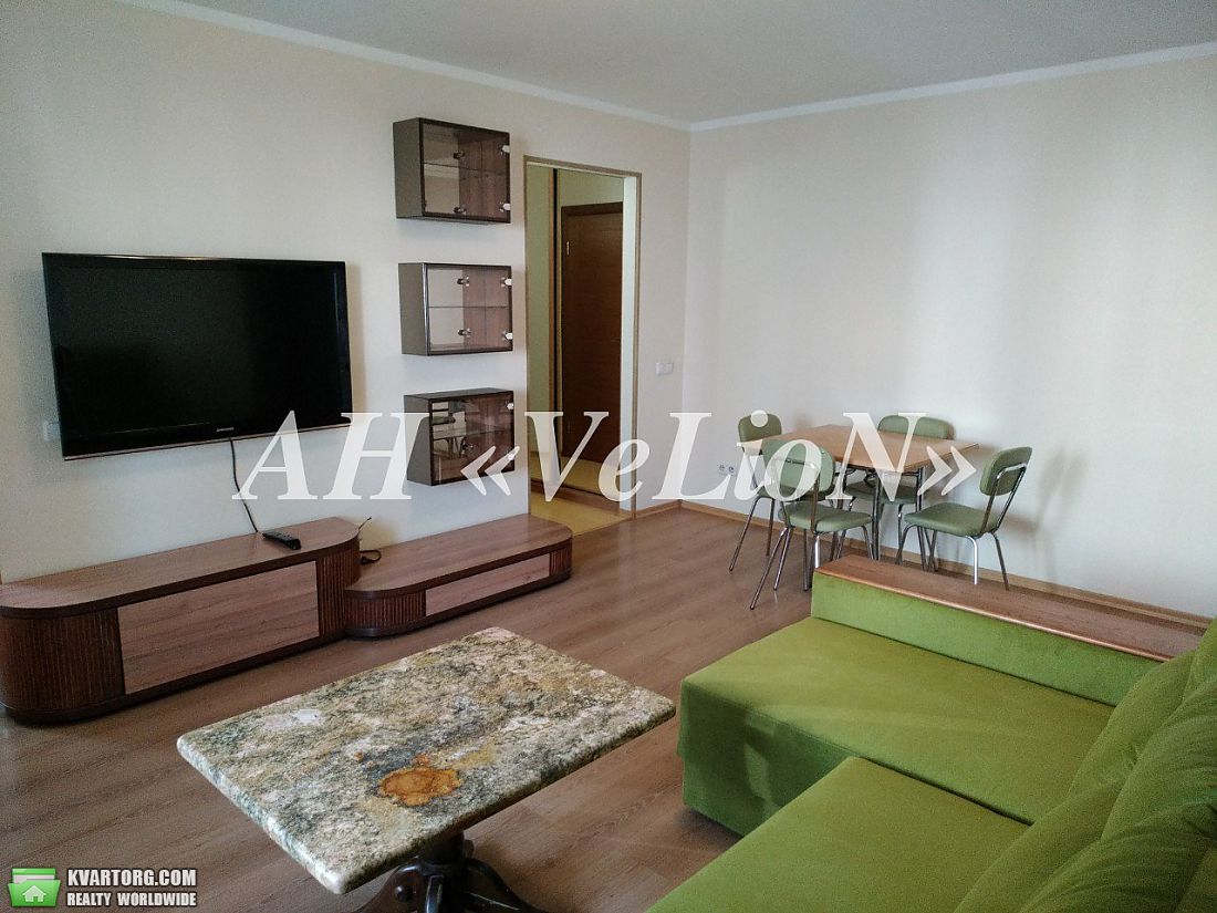 Rent out 3-room apartment. Киев,  Леси Украинки бул — photo 1