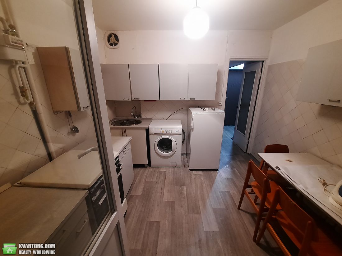 Rent out 2-room apartment. Киев, Миколайчуа — photo 1